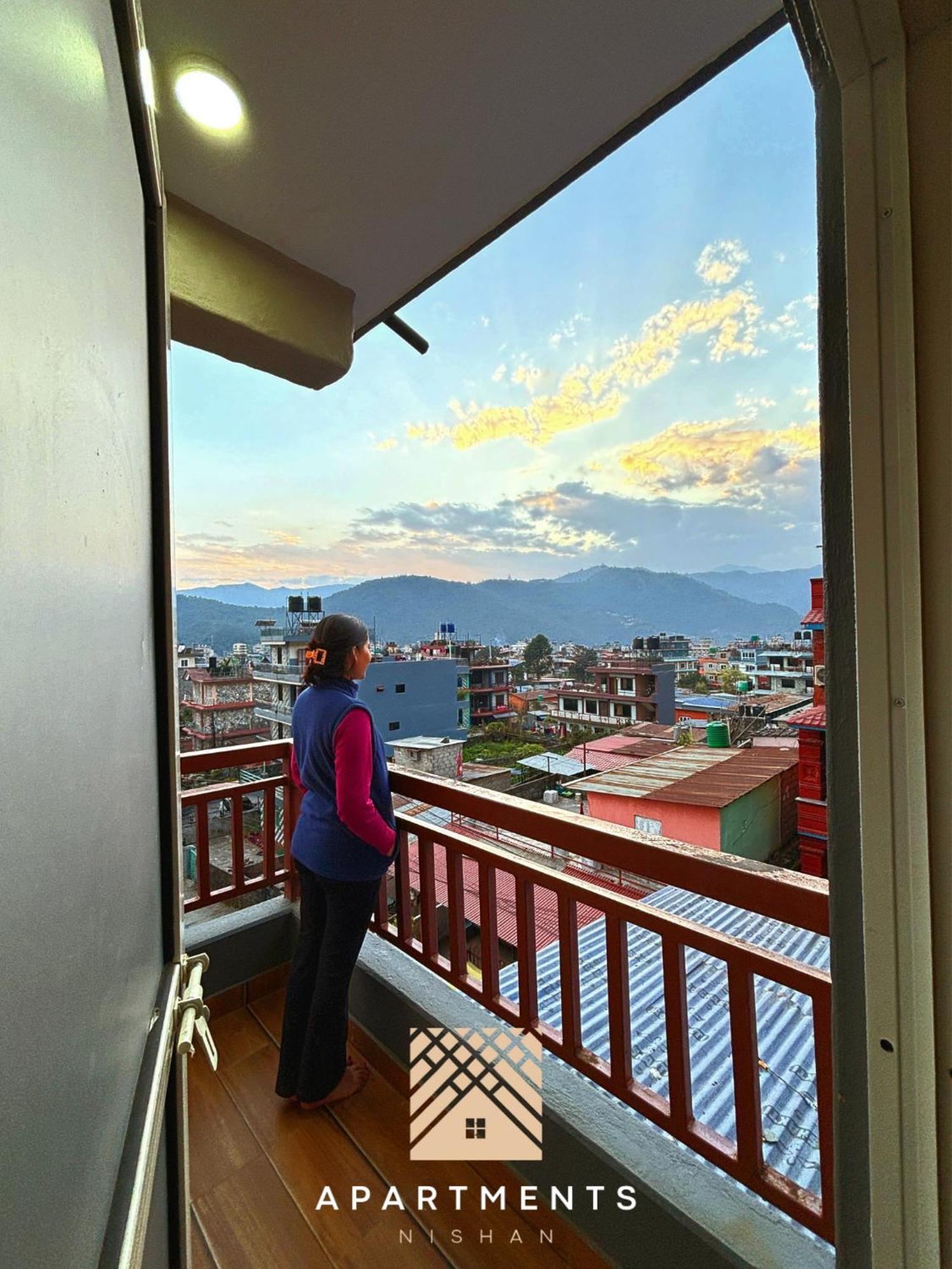 Nishan Apartments -Lakeside Pokhara Buitenkant foto