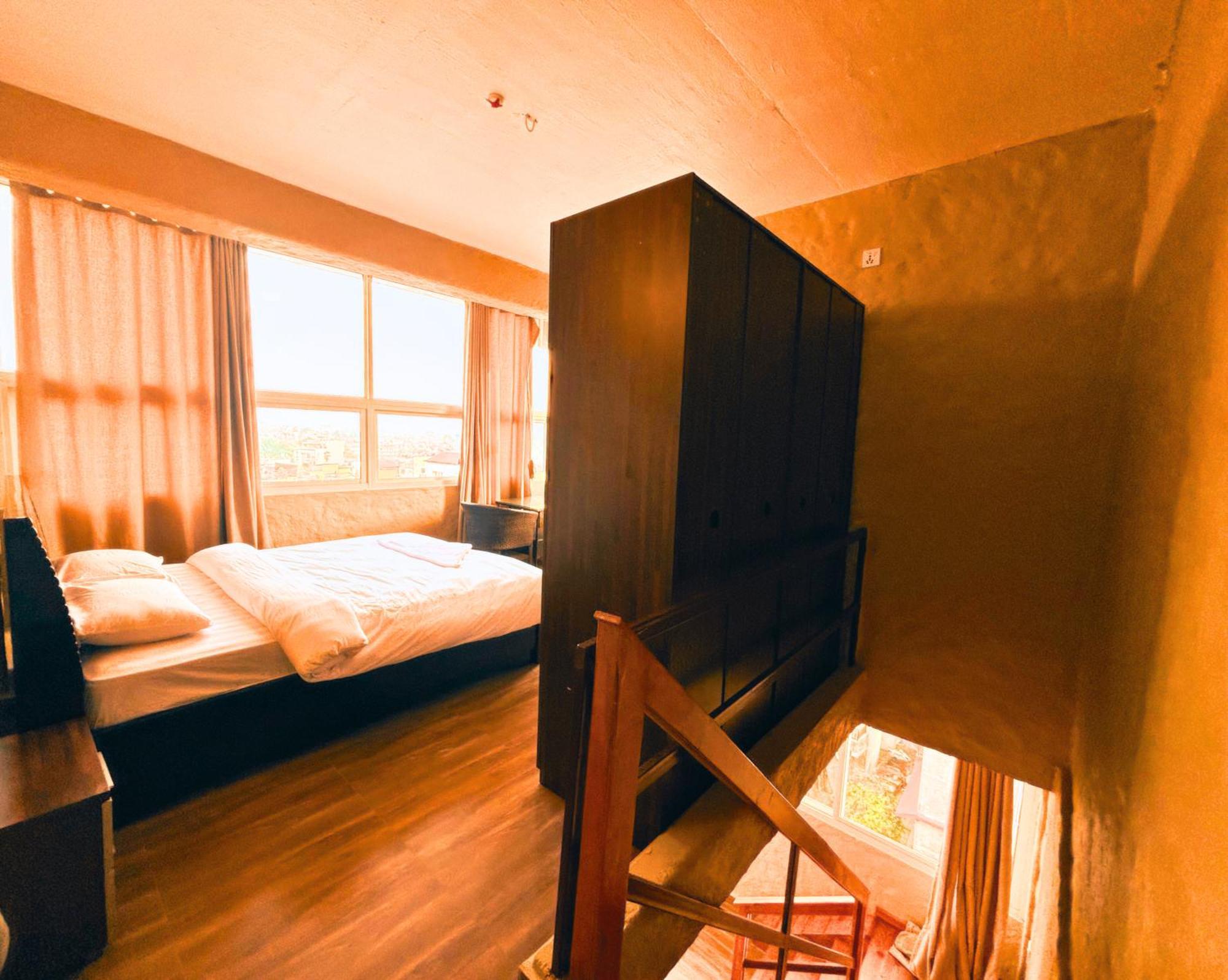 Nishan Apartments -Lakeside Pokhara Buitenkant foto
